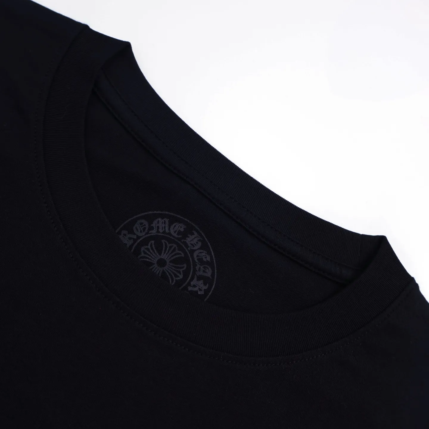 🅿️290 [Exclusive supply] CH Crow Heart Animation Printed Short Sleeves. The original product was purchased for 4,296. The fabric is made of custom-woven and dyed 230g pure cotton plain weave. The printing is made of imported ink and three-dimensional printing. The size and position are perfectly restored. Size:S.M.L